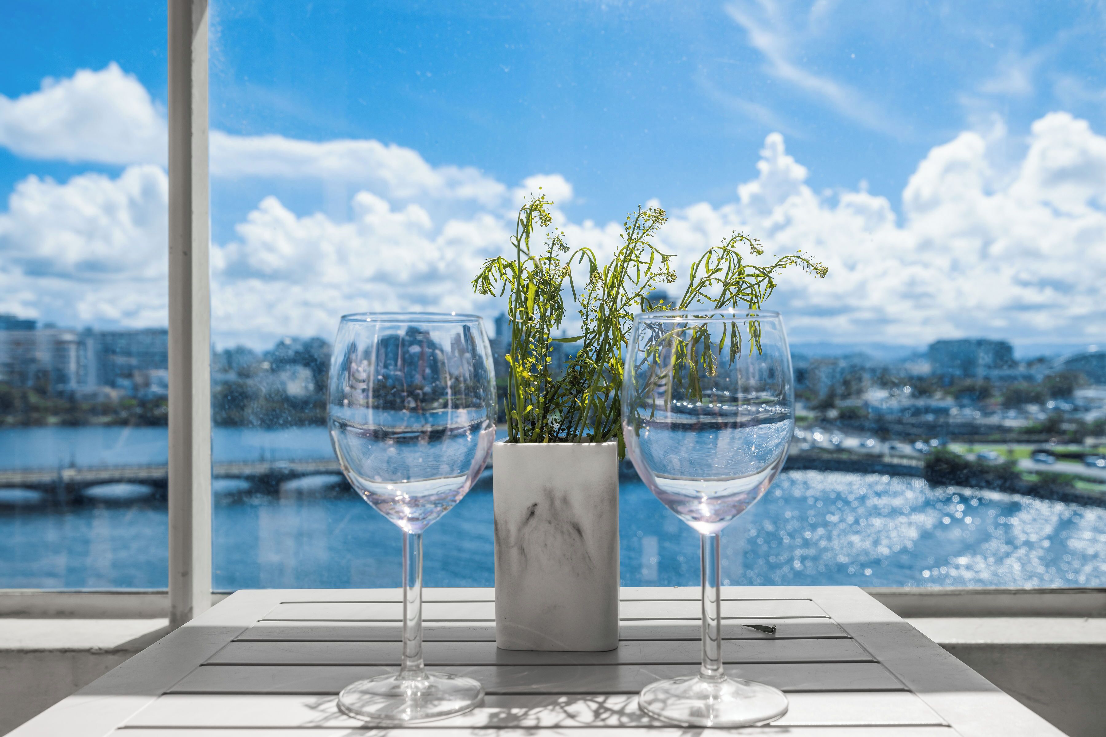 Estudio superior, balcón, vista a la laguna | Interior