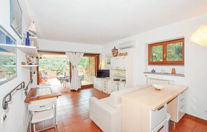 TV - Gorgeous apartment in Punta Ala (Punta Ala)