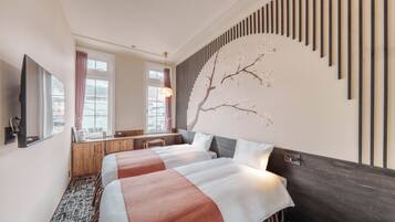 Sakura, Non Smoking | In-room safe, individually decorated, blackout drapes