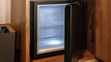 Classic Twin Room, City View | Miscellaneous