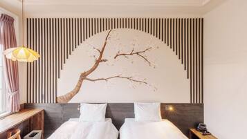 Sakura, Non Smoking | In-room safe, individually decorated, blackout curtains