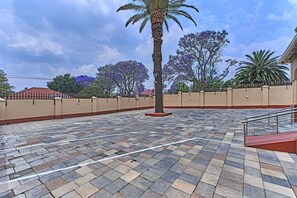 Habitación, varias habitaciones, para fumadores, chimenea | Jardín