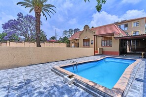Pool - Room-45 On Westmoreland Luxury Guest Hou (Johannesburg)