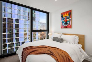 Desk, iron/ironing board, WiFi, bed sheets - Stylish 2BR CBD Retreat Pool Sauna Gym (Melbourne)
