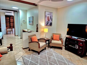 Interior - Hibiscus Delights @ Apartment 34 - a gorgeous apartment in the northern tropics. (Port Douglas)