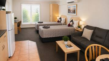 Desk, iron/ironing board, free WiFi, bed sheets