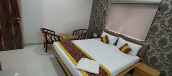 Hotel SR Executive Akola