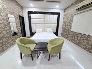 Desk - Hotel SR Executive Akola (Akola)