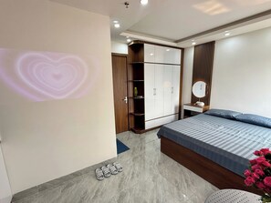 Apartment, Balcony