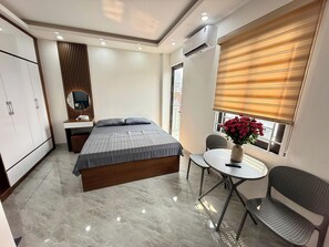 Apartment, Balcony - Era Apartment Hoang Hoa Tham (Ba Dinh)