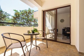 Apartment, 1 Bedroom, Kitchen, City View | Balcony - Mia 1-BR Apartment & Balcony in Larnaca (Larnaca)