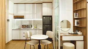 Apartemen Standar, 1 kamar tidur, pemandangan halaman | Dapur pribadi