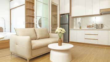 Premium Apartment, 1 Bedroom, Balcony, City View | Room amenity