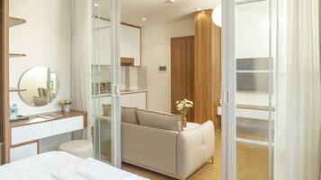 Premium Apartment, 1 Bedroom, Balcony, City View | Egyptian cotton sheets, premium bedding, memory-foam beds, desk