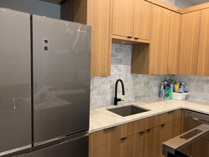 Private kitchen - Cozy suite in Royal Oak (Victoria)
