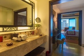 Bathroom - Master Suite at Grand Solmar Resort & Spa in beautiful Cabo San Lucas, 2 Beds (Cabo San Lucas)