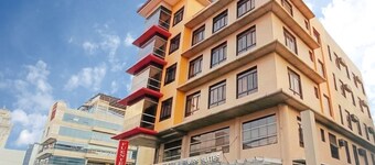 Fuente Oro Business Suites