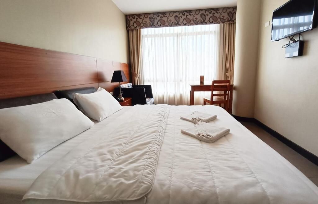 Superior Double Room, City View