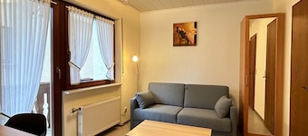 Cozy vacation apartment with balcony - 2 bedrooms with 2 private bathrooms