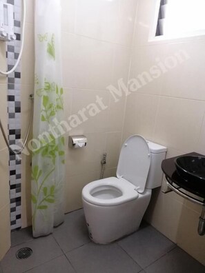 Bathroom - Nontharat Mansion (Chang Wat Nonthaburi)