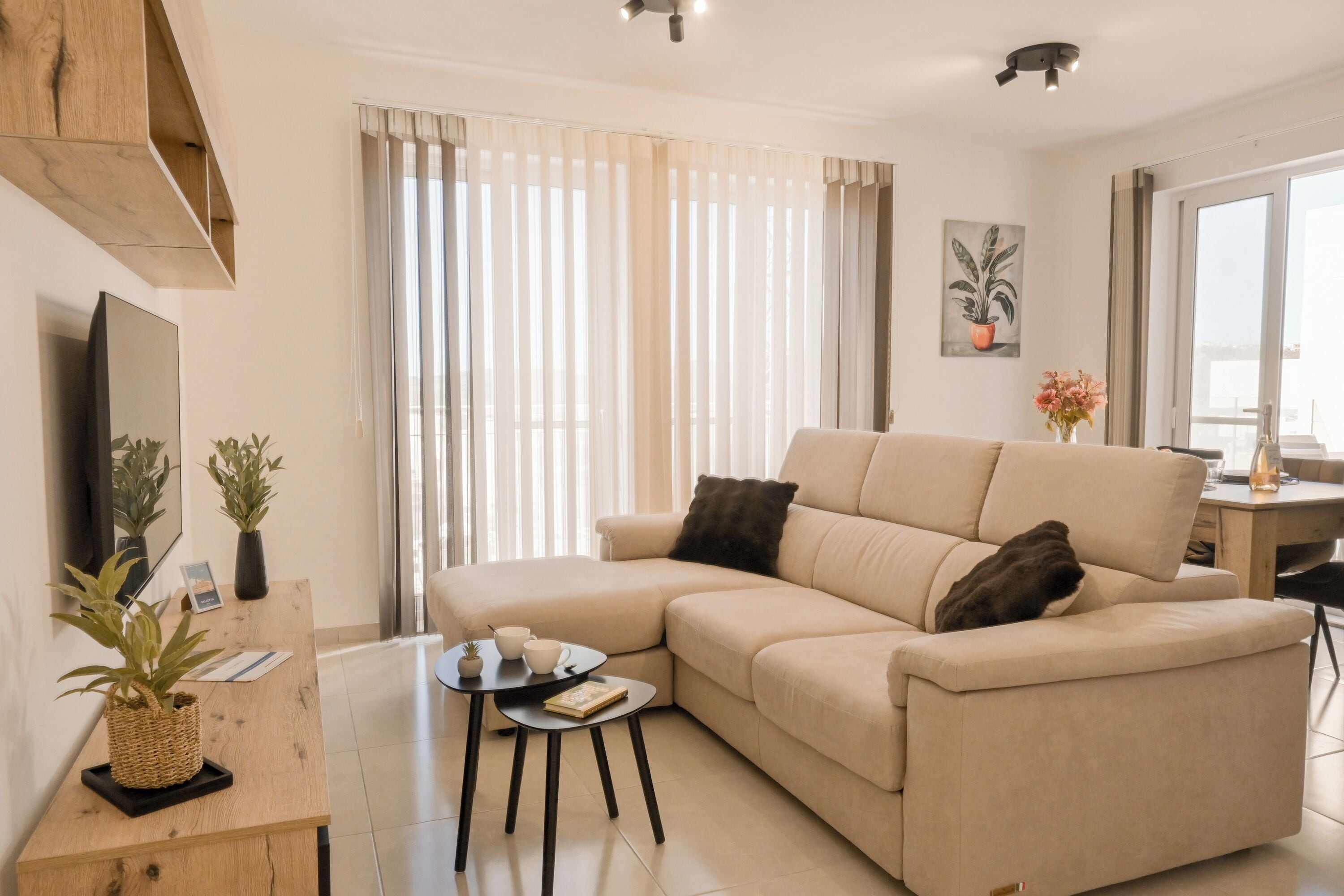 Appartement Standard, plusieurs chambres, 2 salles de bains (Viviani Court 2bd Modern Apt Xewkija) | Coin séjour