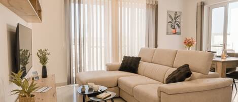 Apartamento estándar, varias habitaciones, 2 baños (Viviani Court 2bd Modern Apt Xewkija) | Zona de estar