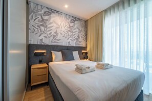 1 bedroom, iron/ironing board, free WiFi, bed sheets - Douro Tower - Pool, 360cº View, AC &  Free Parking (Vila Nova de Gaia)