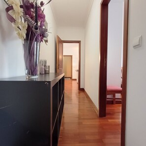 Interior - Stay in Porto in an Authentic Neighborhood (Oporto)