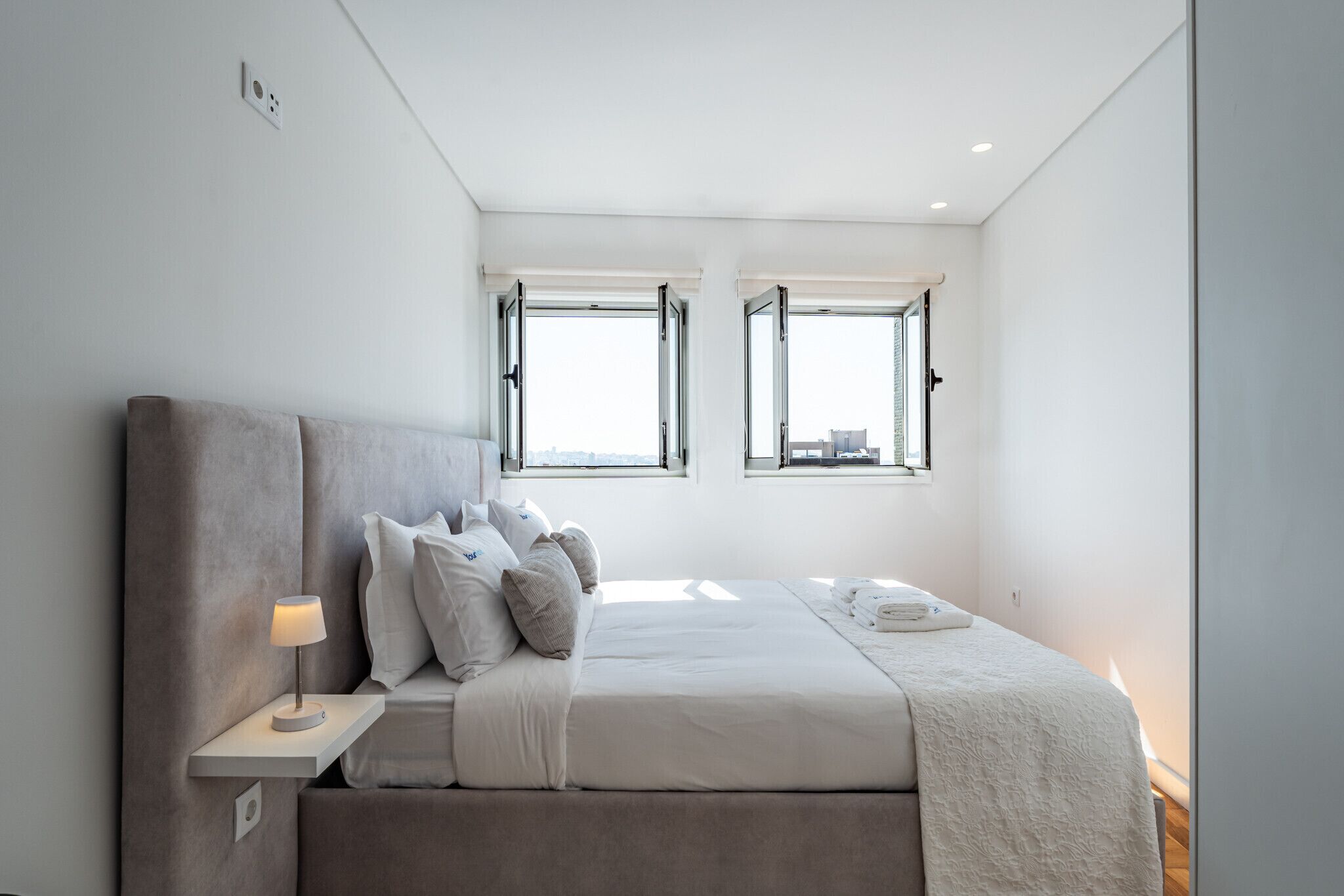 4 chambres, fer et planche à repasser, Wi-Fi gratuit, draps fournis