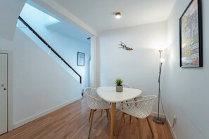 Dining - Oporto Maria Pia With Terrace Suite 4 (Oporto)