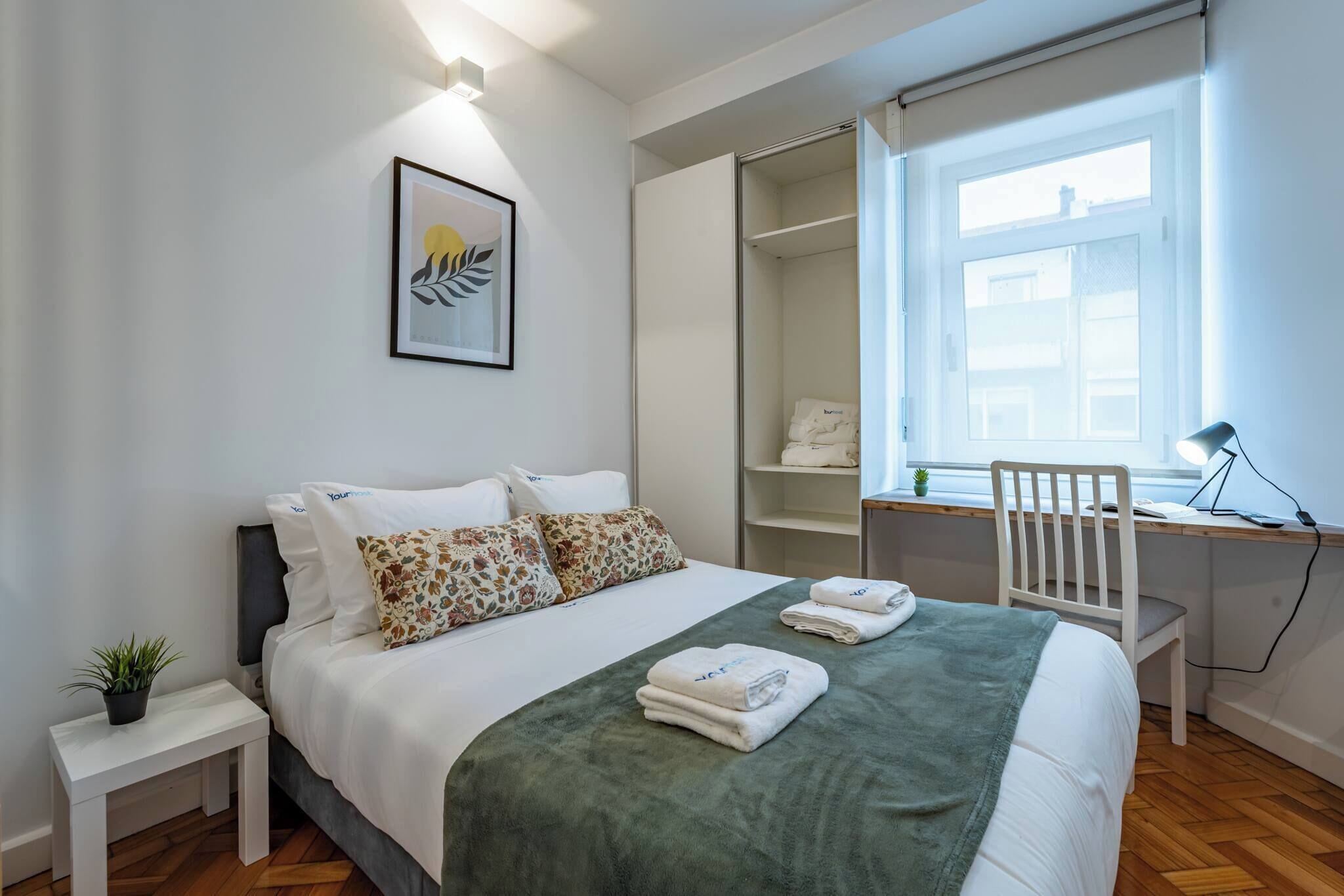 In-room safe, iron/ironing board, free WiFi, bed sheets