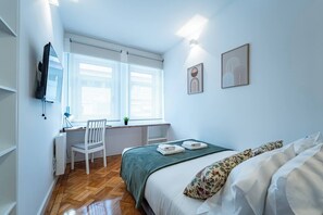 1 bedroom, iron/ironing board, free WiFi, bed sheets - New Alegria in Town 2 (Oporto)