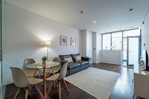 Interior - Carmo House - Art and Creativity in Downtown Porto (Oporto)