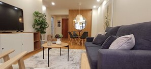 TV - Barramares Concept Lifestyle Oporto City Center (Oporto)