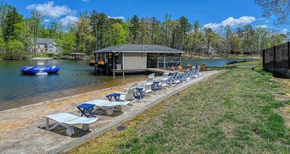 Lakefront Luxury 7BR, 7BA, Beach, Dock, Views