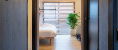 Comfort Apartment | Blackout drapes, iron/ironing board, free WiFi