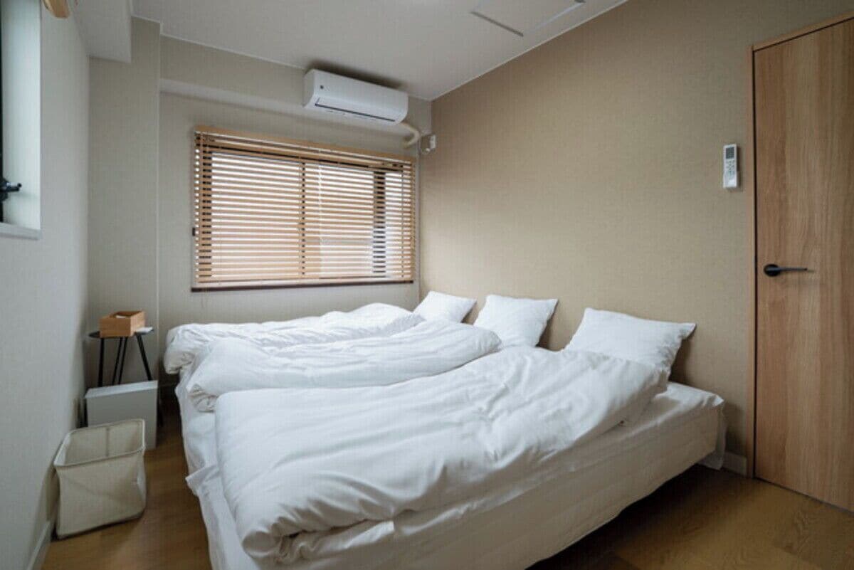 Căn hộ tiện nghi đơn giản | Màn/rèm cản sáng, bàn ủi/dụng cụ ủi quần áo 