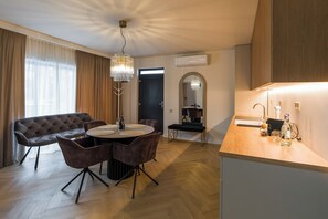 Interior - Luxury Penthouse with Private Terrace&Jacuzzi/2BR+living (Cluj-Napoca)