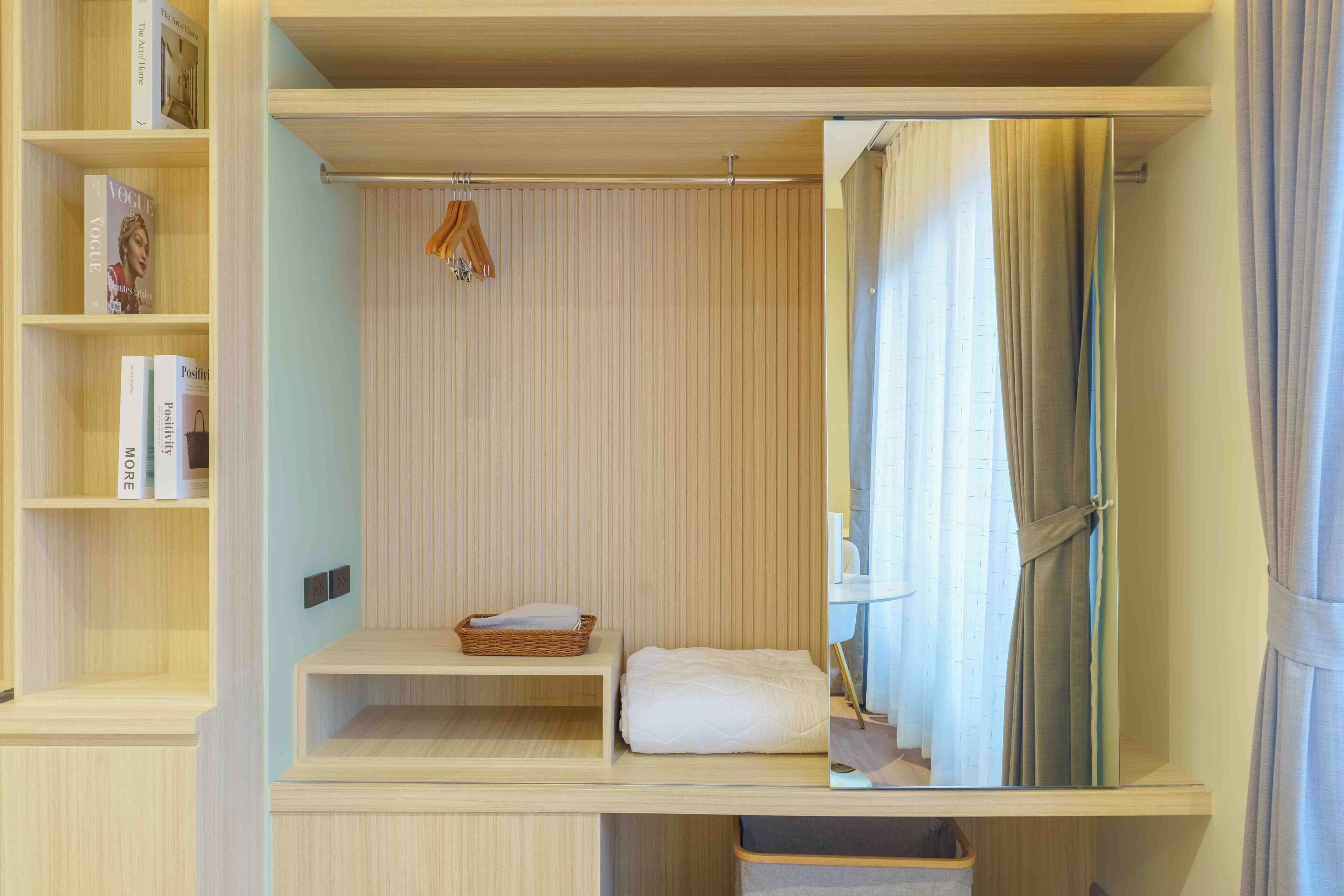 Deluxe Double Room, Non Smoking, City View | Interior