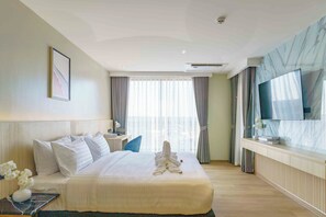 Duplex, Non Smoking, City View