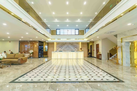 Lobby. Sakhonburi Cozy Hotel
