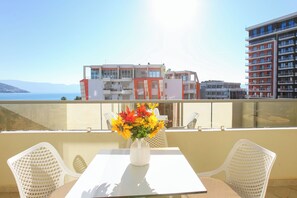 Family Apartment, Multiple Bedrooms, Sea Facing (Ellin Apartment) | Outdoor dining - Ellin Apartment (Vlorë)