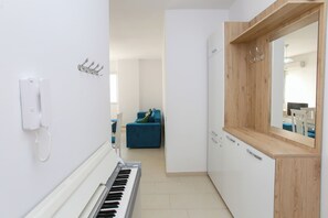 Family Apartment, Multiple Bedrooms, Sea Facing (Richard Sea View Apartment) | Interior - Richard Sea View Apartment (Qendër Vlorë)