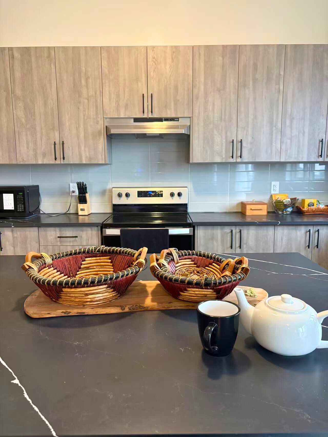 Microwave, oven, stovetop, dishwasher
