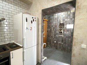 Fridge, microwave, coffee/tea maker, toaster - Novo home by Staycare (Rota)