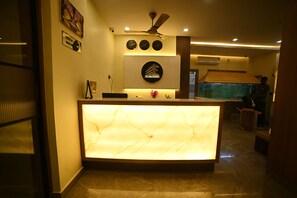 Lobby - ELORA'S INN (Siliguri)