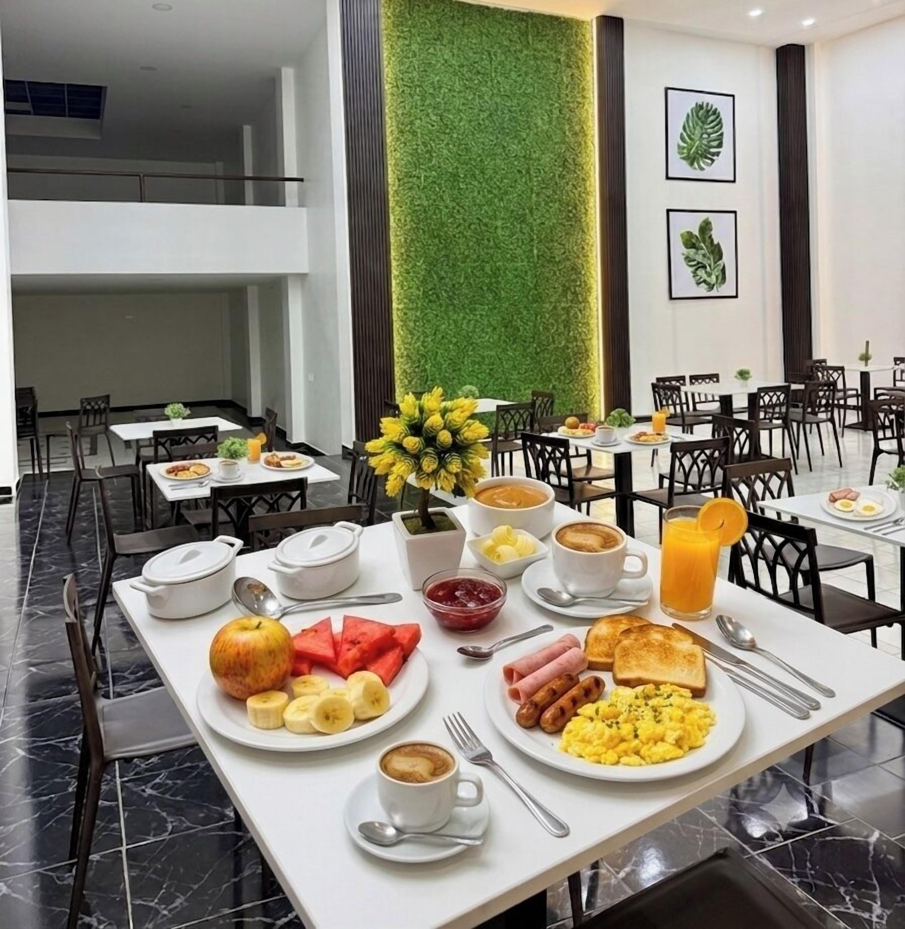 Petit déjeuner continental compris tous les jours