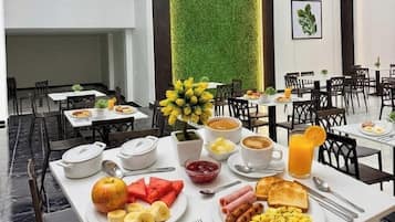 Petit déjeuner continental compris tous les jours
