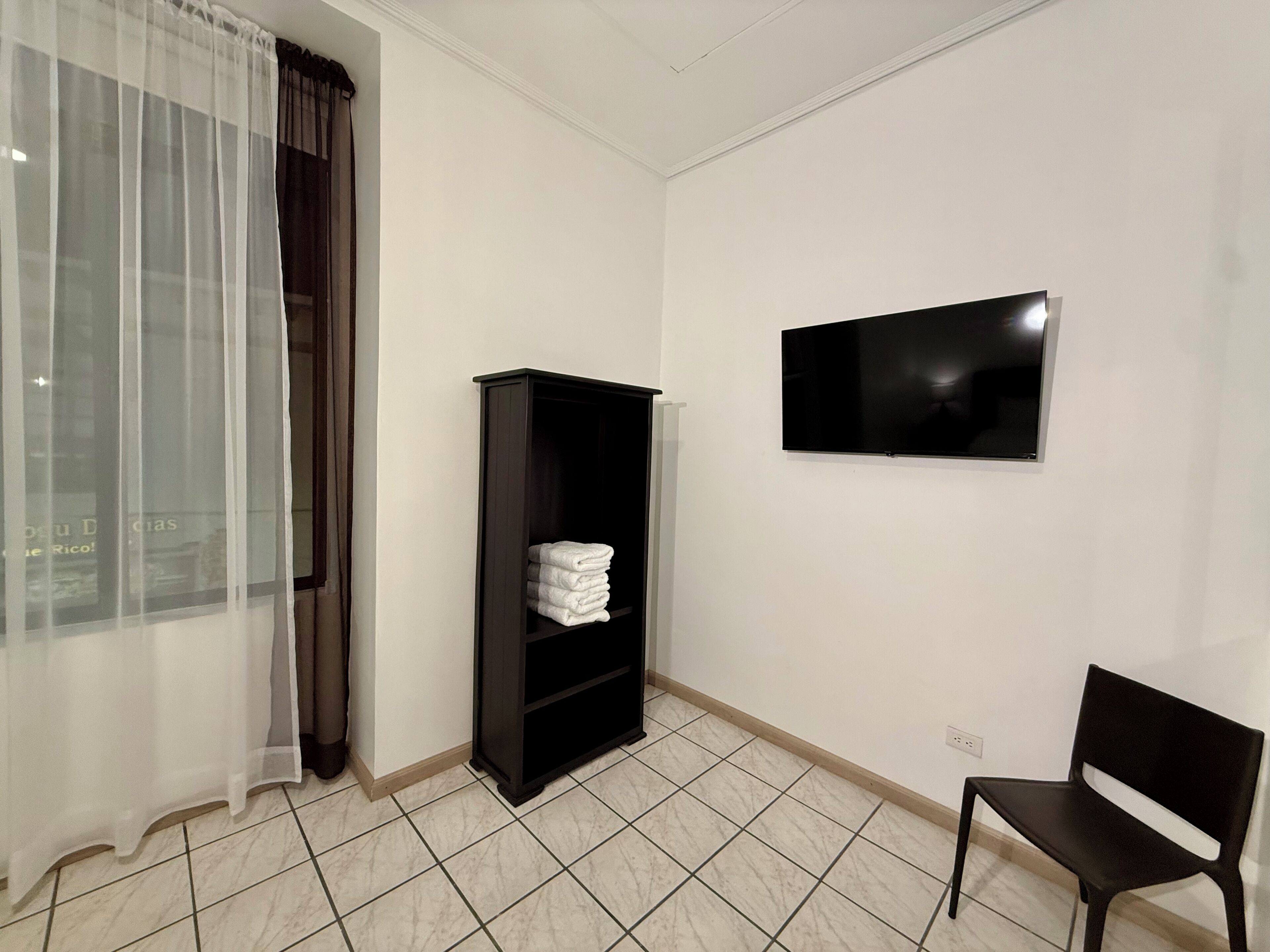 Suite superior | Escritorio, espacio para trabajar con un portátil, cortinas opacas