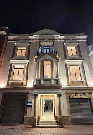 Front of property - Hotel NASS del Sur (Cuenca)